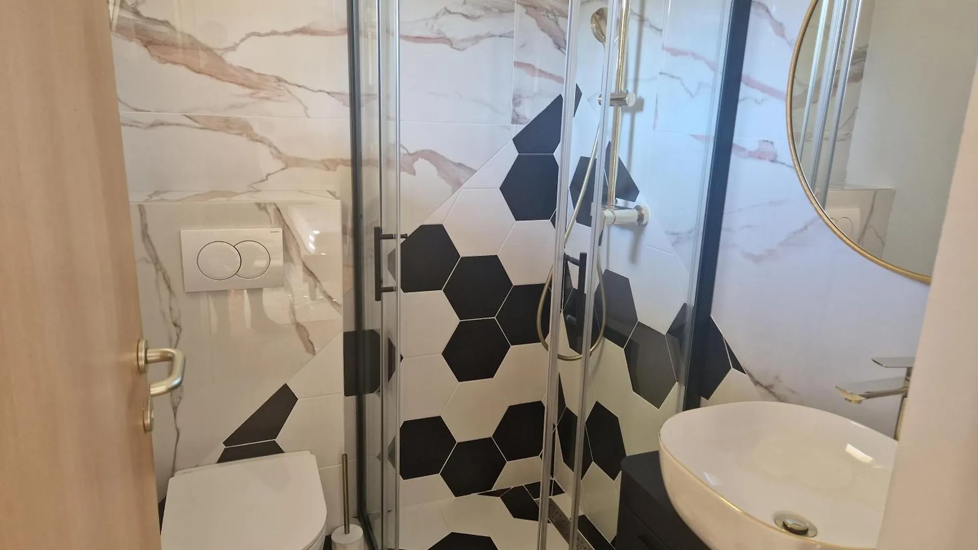 Della Apartments بيوغْغاد نا موغو